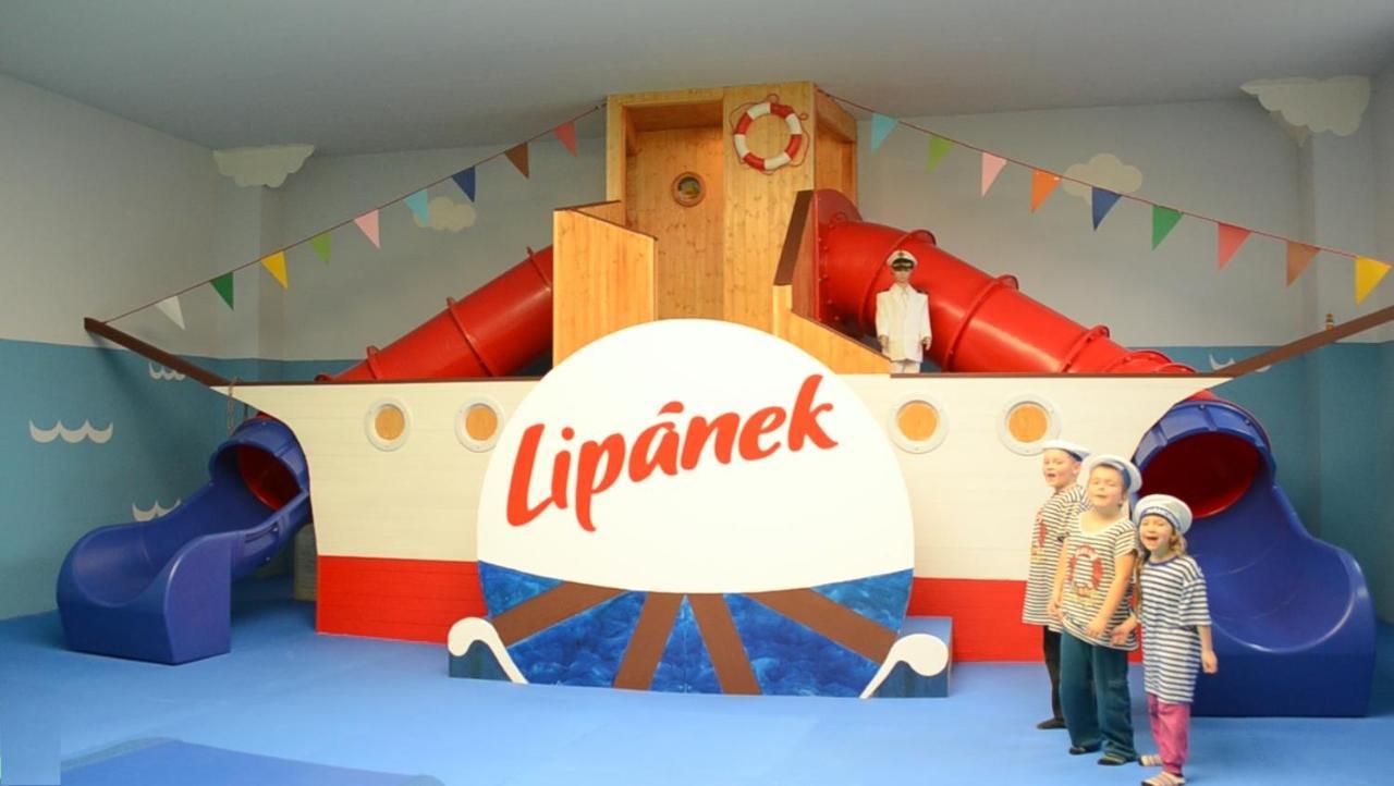 Blatsky Dvur Aparthotel Veseli nad Luznici Luaran gambar