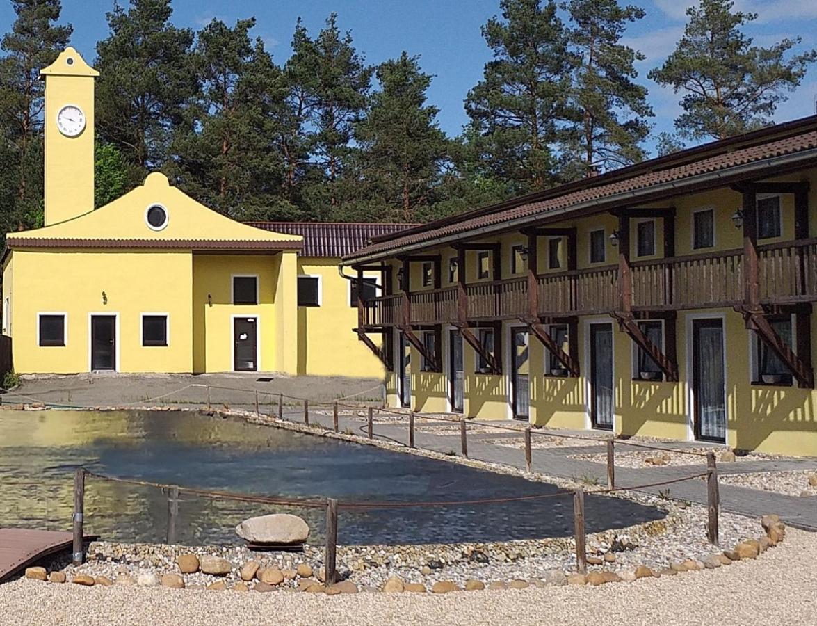 Blatsky Dvur Aparthotel Veseli nad Luznici Luaran gambar